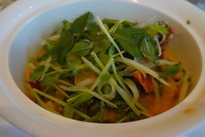 夕食はフォーシーズンズマウイのレストラン「spago」

美味しかった気が...
