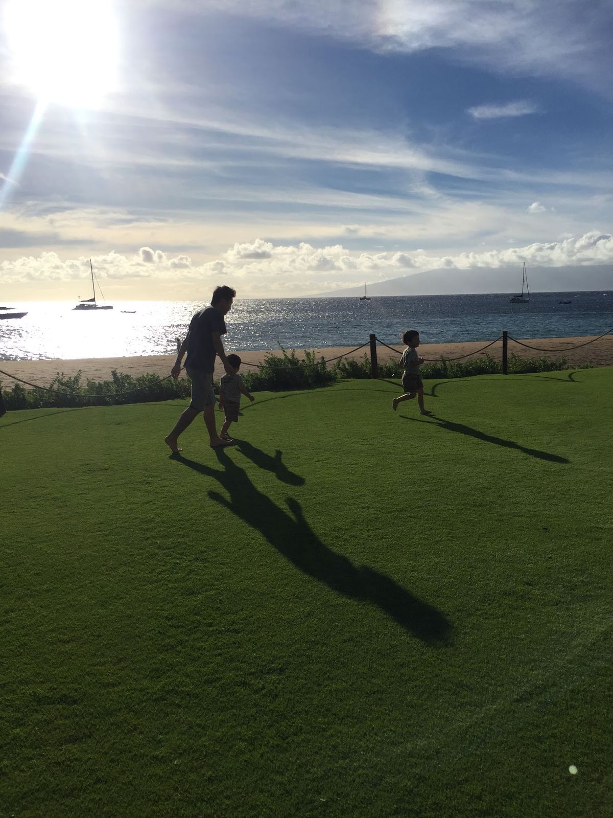 ホテルの芝生を走る

綺麗な芝生