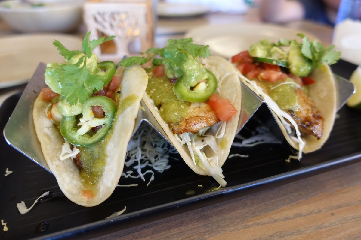 ホエラーズビレッジの海側にあるレストラン『Monkeypod』
ここ確かコ...