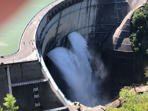 日本・長野県「👬黒部ダム草津温泉軽井沢　旅行」の写真