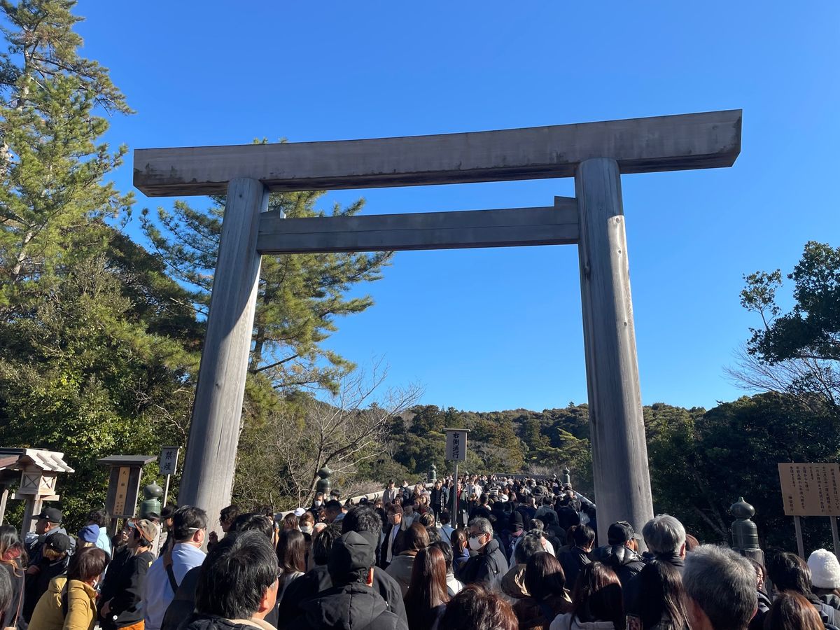 今年もお正月の初詣は伊勢神宮の内宮に行ってきました。