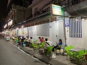 帰国便が早朝だったのもあり、今回はタンソンニャット空港の近くに宿泊。Tân...