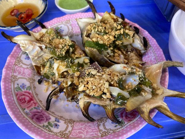 ベトナム「ベトナム(100)」の写真：海鮮屋さんにていろんな貝類いただきました...