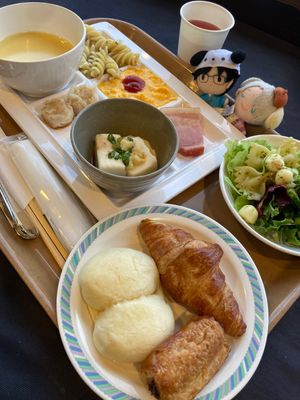 朝ごはん〜🍽️
ホテル＆リゾートSAGA KARATSUの朝食は美味しいの...