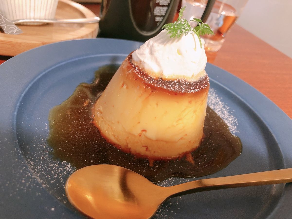 小樽では海鮮丼。インスタで見つけたオシャレなカフェも良かった。