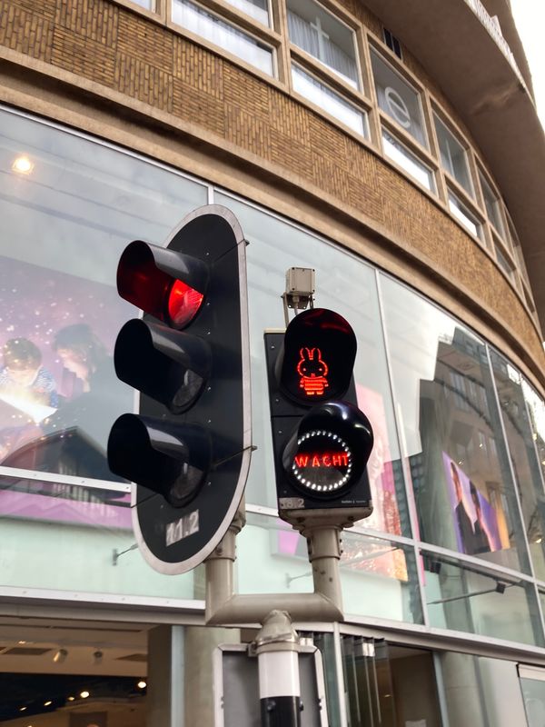 オランダ・アムステルダム「オランダ美味しいもの食べ尽くす旅」の写真：ユトレヒトの駅から少し行ったところにミッ...