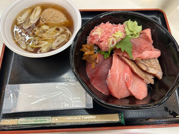 日本・松島「宮城遠征1泊2日」の写真：松島②
市場で食べるまぐろ丼美味しかった...