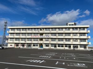 震災遺構となった仙台市立荒浜小学校
校内の壁には至るところに津波浸水跡があった