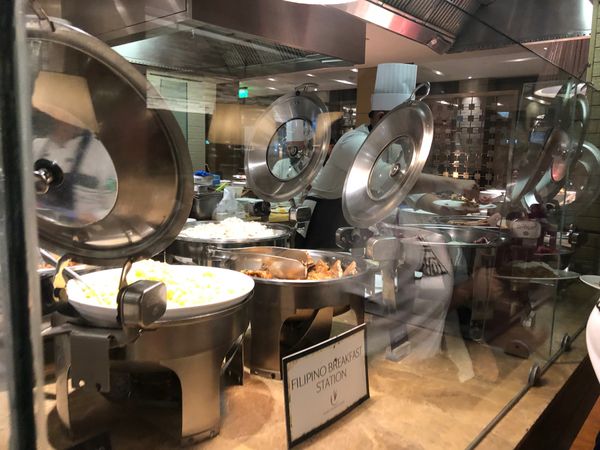 フィリピン・マニラ「2024.01MNL」の写真：マニラホテルの朝ごはん
広いし色々ありま...