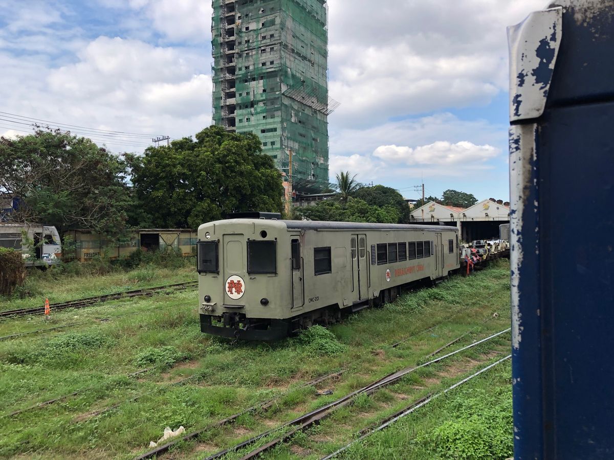 トゥトゥバン駅構内
使っているのか？いないのか？
何となく放置感がありますね