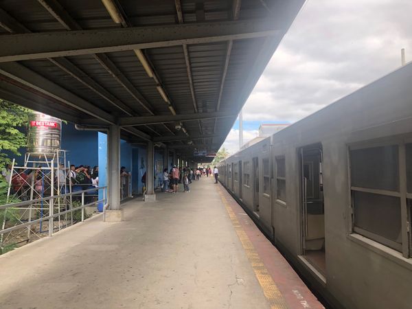 フィリピン・マニラ「2024.01MNL」の写真：Alabang着