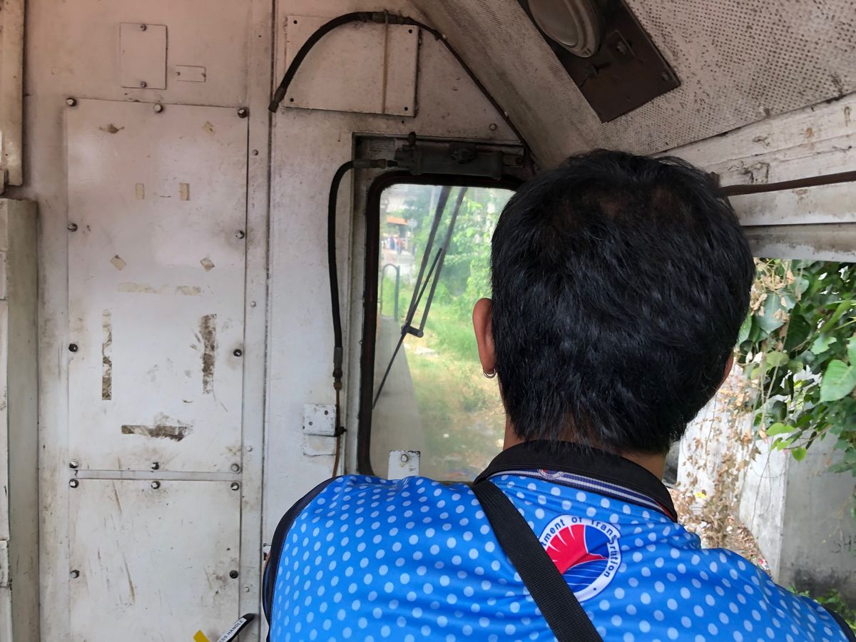 縁あって帰りは運転席に乗せてもらいました