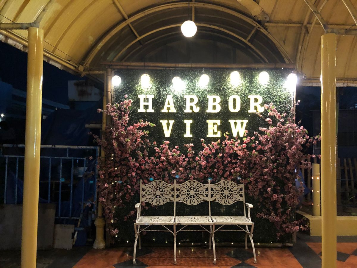 ホテルから徒歩圏内に海沿いのシーフードレストランがありました
蝦とパンシッ...