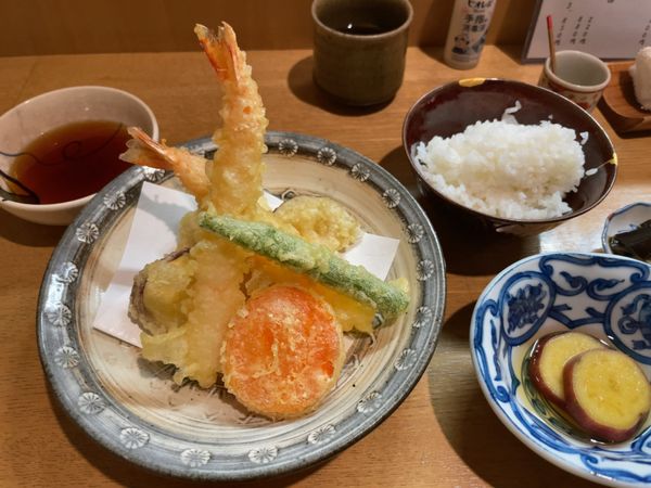 日本・徳島県「四国一周旅行3泊4日」の写真：3日目　昼食　天ぷら定食

「和食みよし...