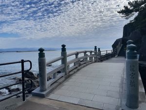 4日目　桂浜

朝イチで桂浜へ
人が少ない時間、良い天気で綺麗な写真が撮れた📷