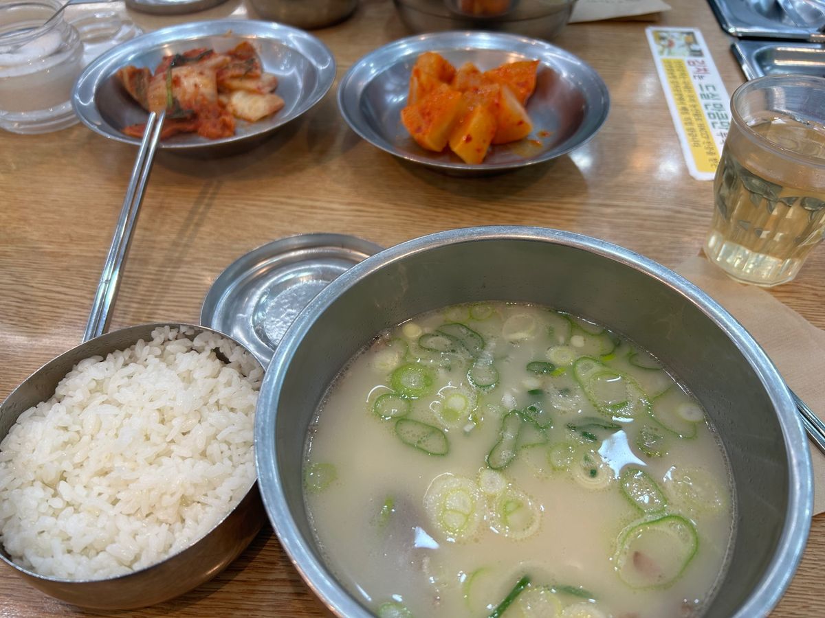 ソルロンタンもやっぱり食べに行きました。
