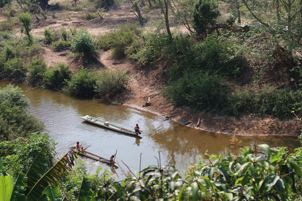 旅9日目
ノーンキャウからボートで1時間。ムアンゴイへ。
のんびりした村の...