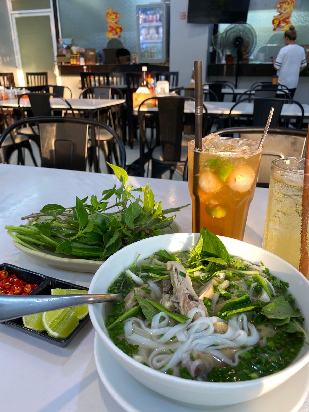 プノンペンで食べたもの
①エビとパパイヤのサラダ（eleven one k...