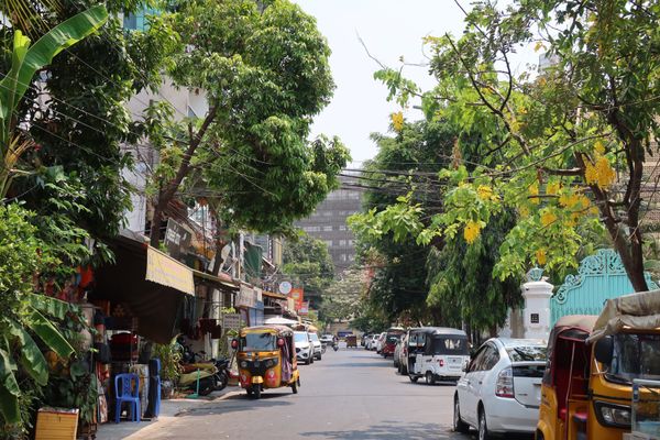 ラオス人民民主共和国・ルアンパバーン「カンボジア&ラオス旅🇰🇭🇱🇦」の写真：プノンペンの街並み