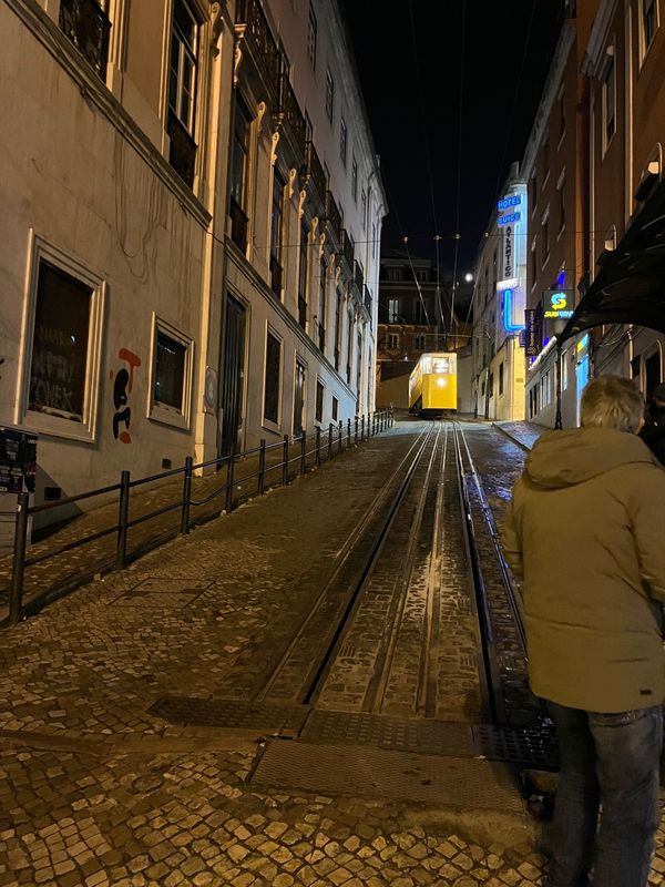 ポルトガル・リスボン「ポルトガル2023-2024」の写真：12/29
ロシオ広場周辺を歩いていたら...