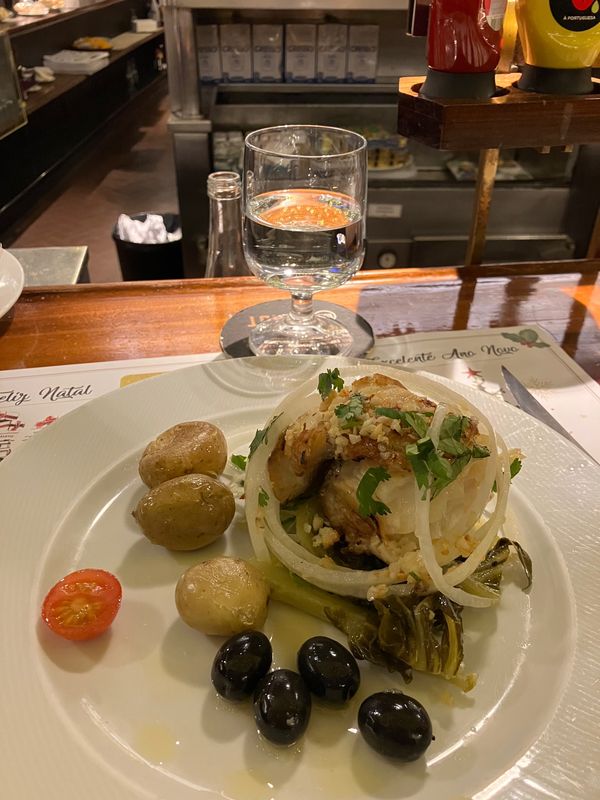 ポルトガル・リスボン「ポルトガル2023-2024」の写真：12/28
サルダーニャ駅近くのレストラ...