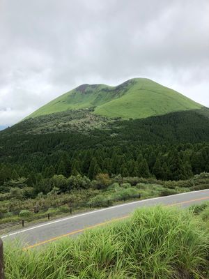 阿蘇山
火口は火山活動で行けんかった泣