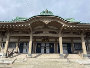 鶴見にある曹洞宗大本山總持寺。思ったよりも規模の大きな寺院でした。