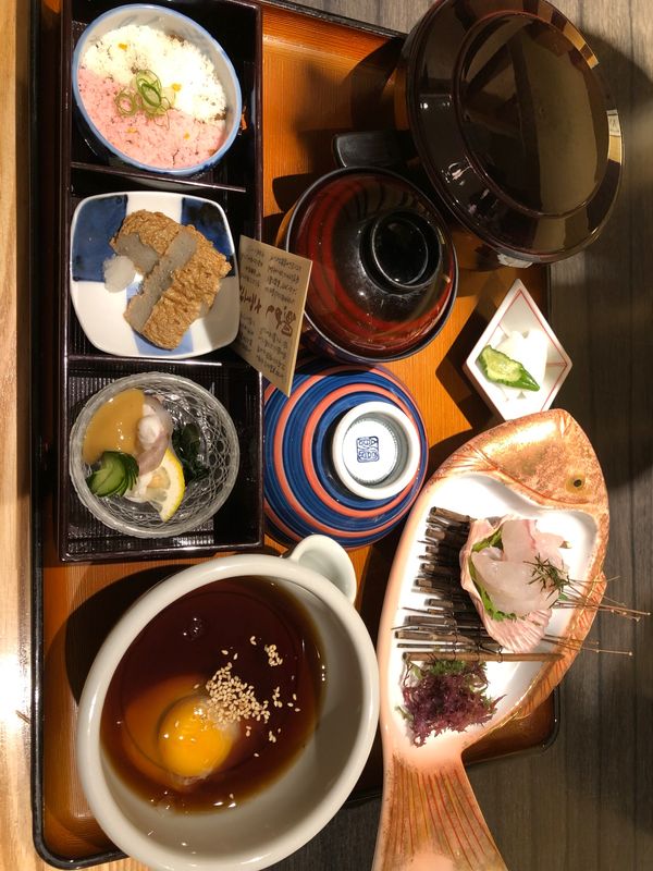 日本・愛媛県「鯛めし！蛇口ミカンジュース！松山城を大満喫★」の写真