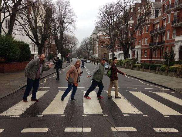 イギリス(英国)・ロンドン「ロンドン」の写真：アビーロード
上手く写真を撮るのはめっちゃ大変