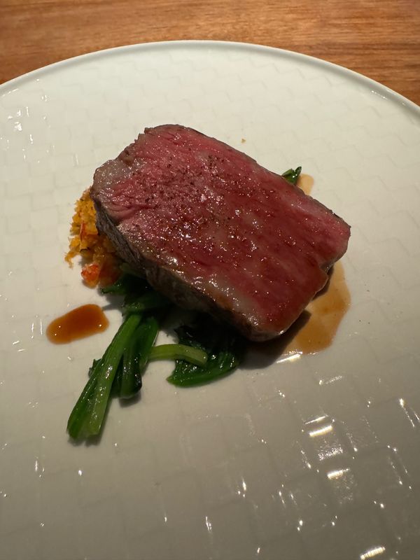 日本・北海道「ニセコ スキーツアー」の写真：KAMIMURAというレストランでディナ...