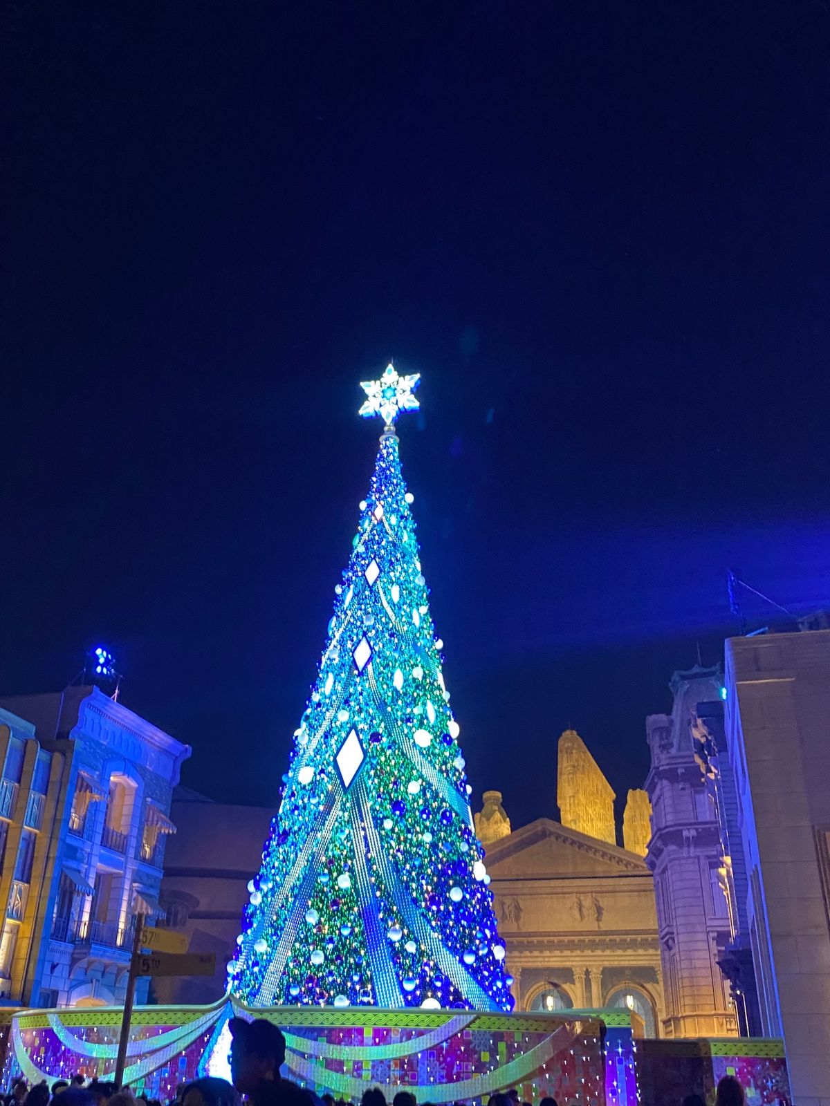 夜の景色。2023年のツリーかわちい