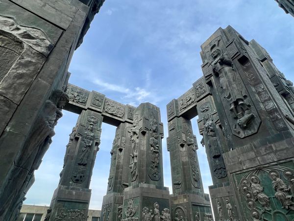 トルコ・Istanbul「コーカサス三国旅」の写真：クロニクル・オブ•ジョージアが旧ソビエト...