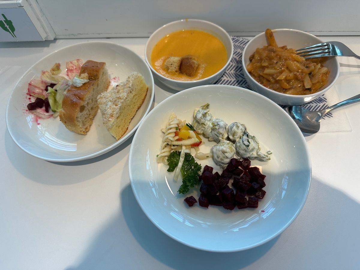 ヘルシンキ滞在6h
シェンゲンエリアラウンジにて