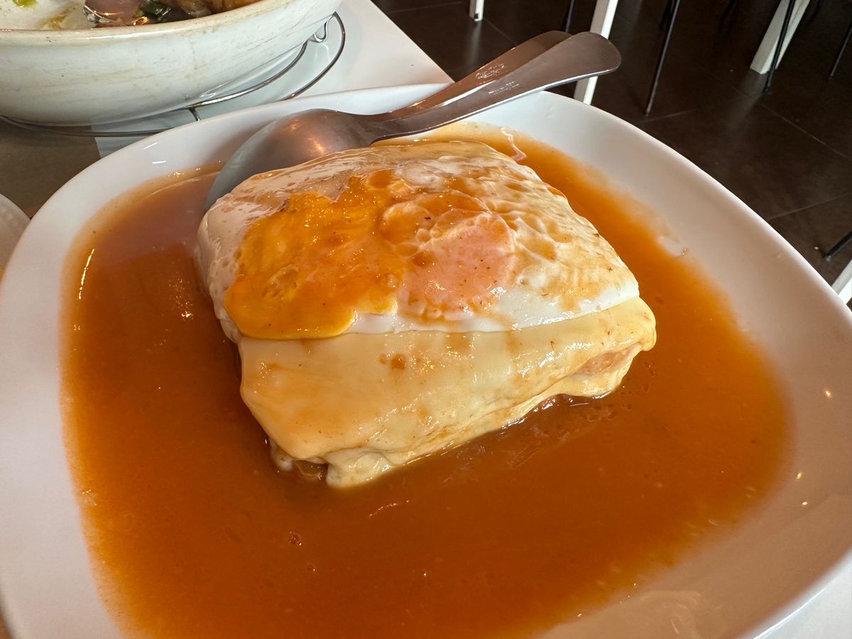 4/28
ポルトグルメ
フランセジーニャ、バカリャウ・アサード、世界遺産ボ...