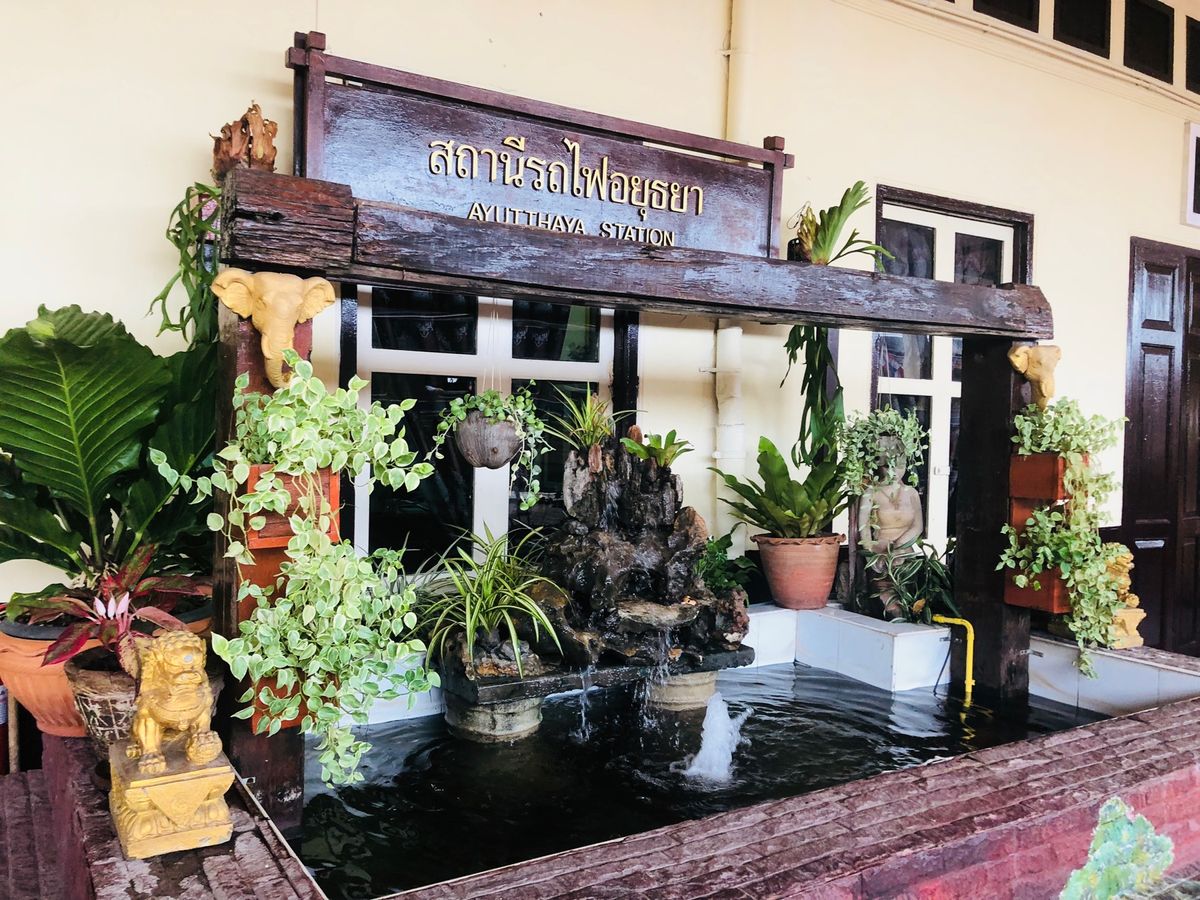 バンコクから電車でアユタヤへ。自転車を借りて観光🚲