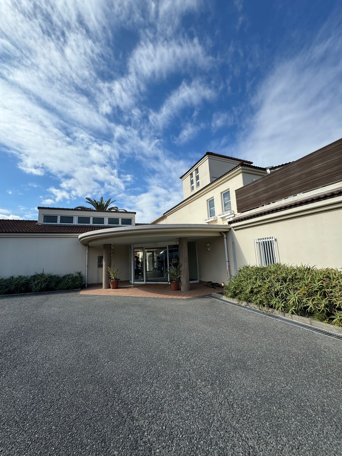 ファミリーオ館山のBUONO （ボーノ）へ

洲崎灯台のほうから半島をぐる...