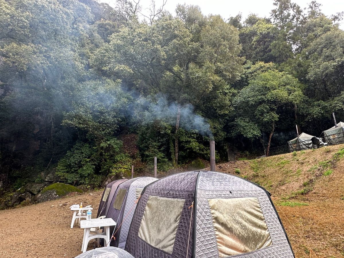 三重と和歌山の県境
紀宝町の「飛雪の滝」
テントサウナの水風呂は天然の滝でした