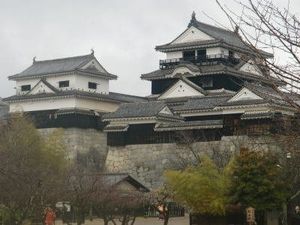 日本最古の温泉といわれる道後温泉へ。全日空ホテルアネックス宿泊。