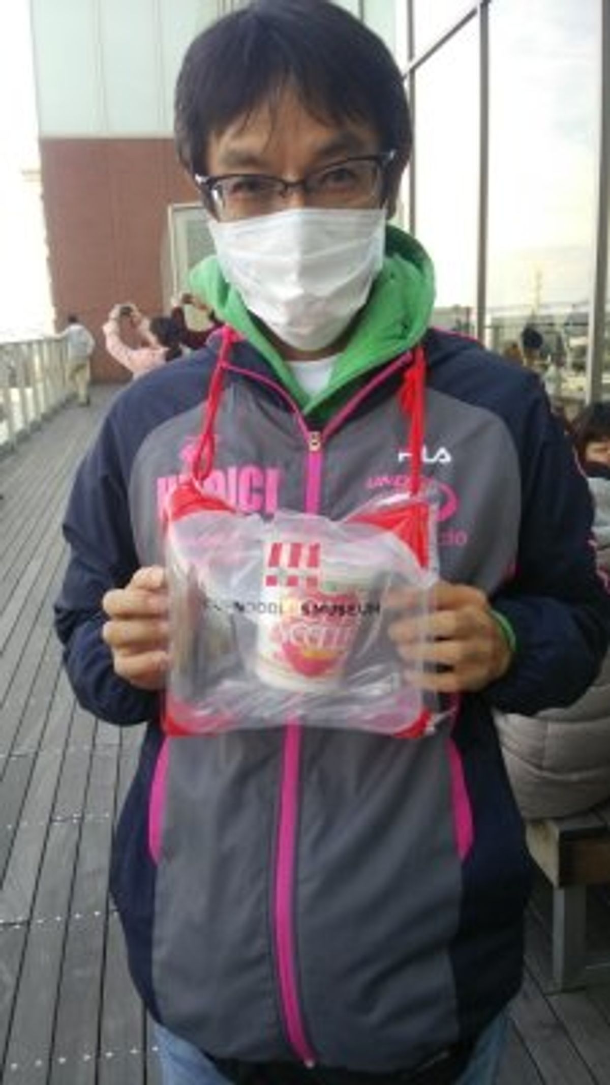 日清カップラーメンミュージアムでオリジナルカップ麺を作り、その後は横浜中華...