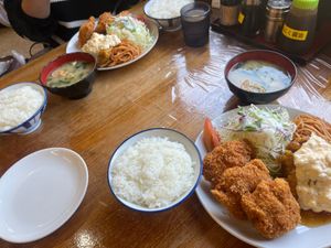 竜宮ラーメン

ミックス定食 ¥1100 
ネギ辛ラーメン

鶏がとにかく...