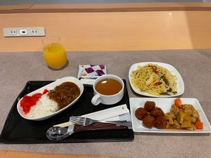 ANAラウンジに立ち寄り
ものすごく荒れている。