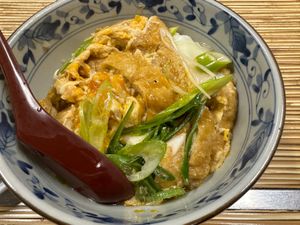 京都グルメ
衣笠丼、たぬきうどん、天ぷらそば、鴨そば