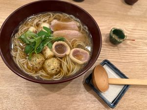 京都グルメ
衣笠丼、たぬきうどん、天ぷらそば、鴨そば