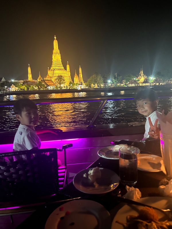 タイ・バンコク「タイ旅行2024」の写真：チャオプラヤー川ディナークルーズ
