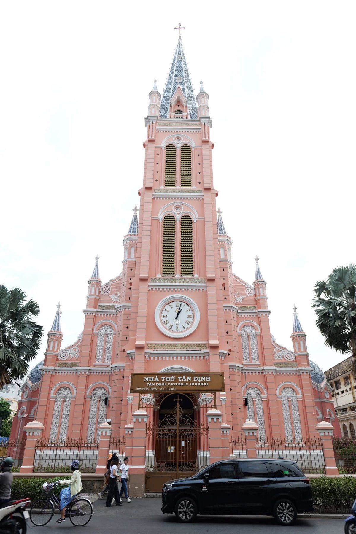 ホーチミンの郵便局 教会 シアター