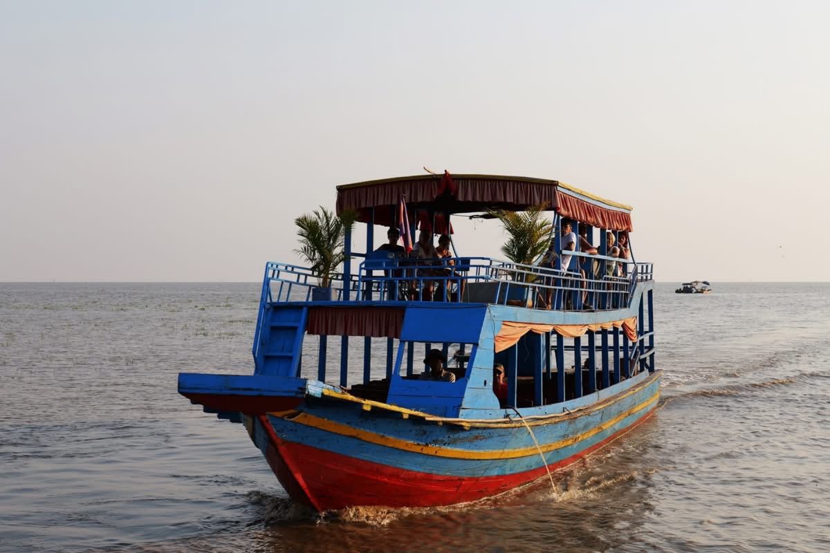 トンレサップ湖