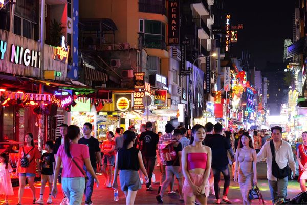 ベトナム・HoChiMinhCity「ベトナム、カンボジア弾丸旅」の写真：夜が栄えるブイビエン通り