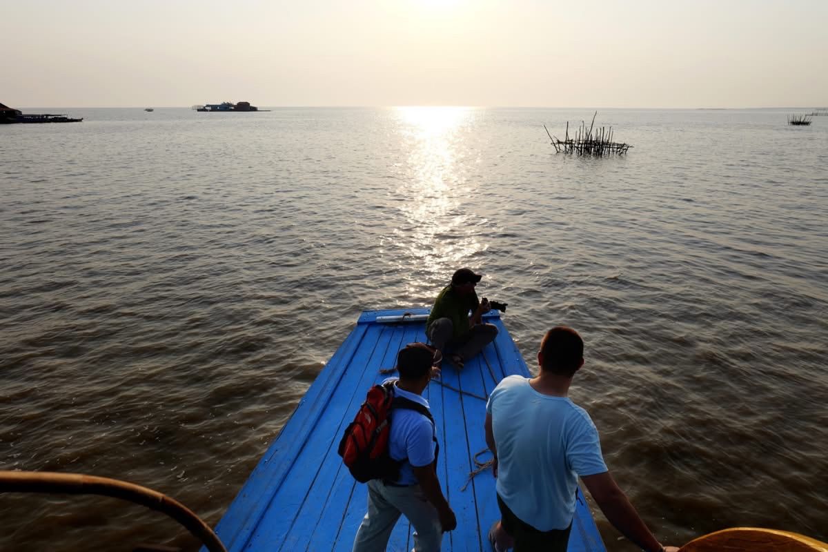 トンレサップ湖