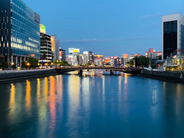 日本・佐賀県「福岡・佐賀・長崎 旅行」の写真：博多市街