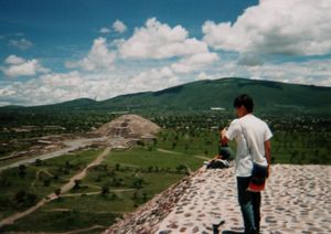 学生時代に行ったメキシコ〜中米の旅。
ティカル4号神殿からの眺めは最高でし...